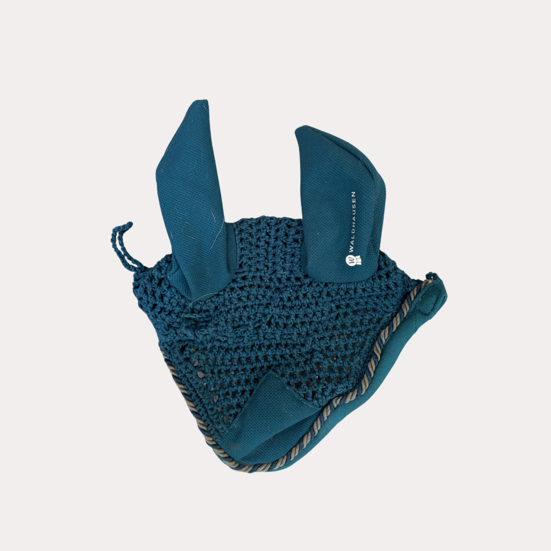 Bonnet bleu poney