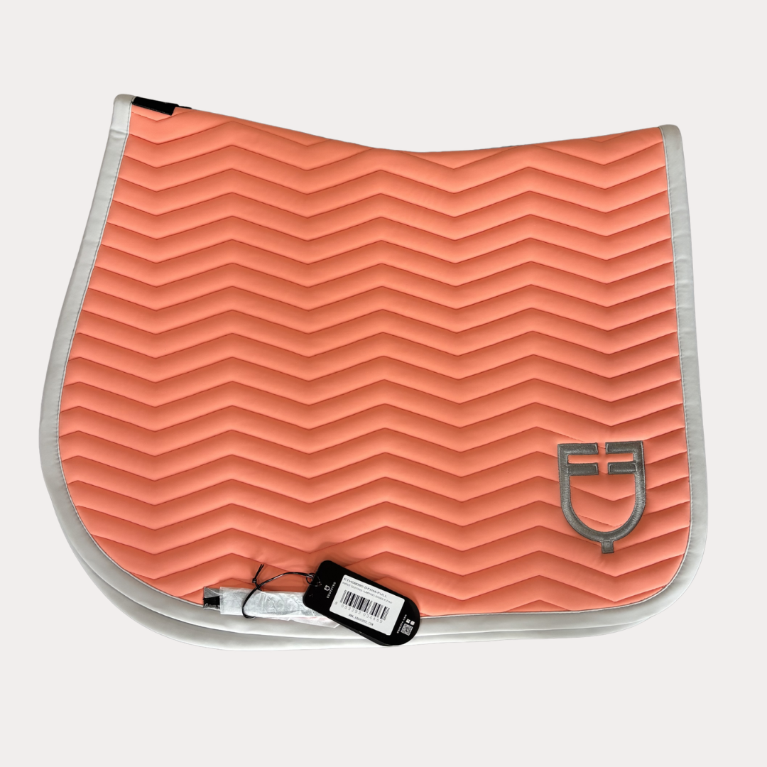 Tapis de selle Wave Quilting saut en tissu technique desert flower/Oxford tan - EQUESTRO
