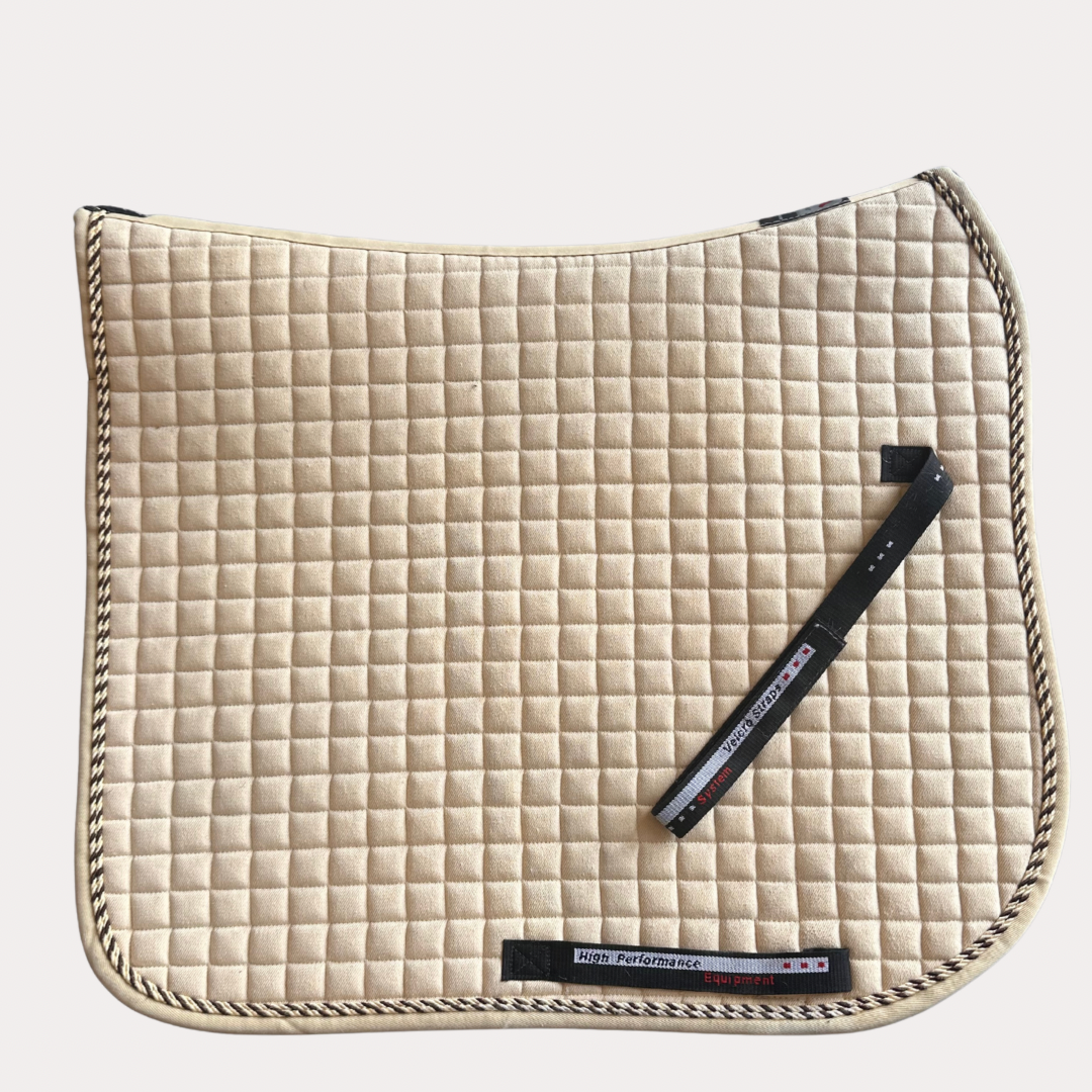 Tapis de dressage beige full Equiline