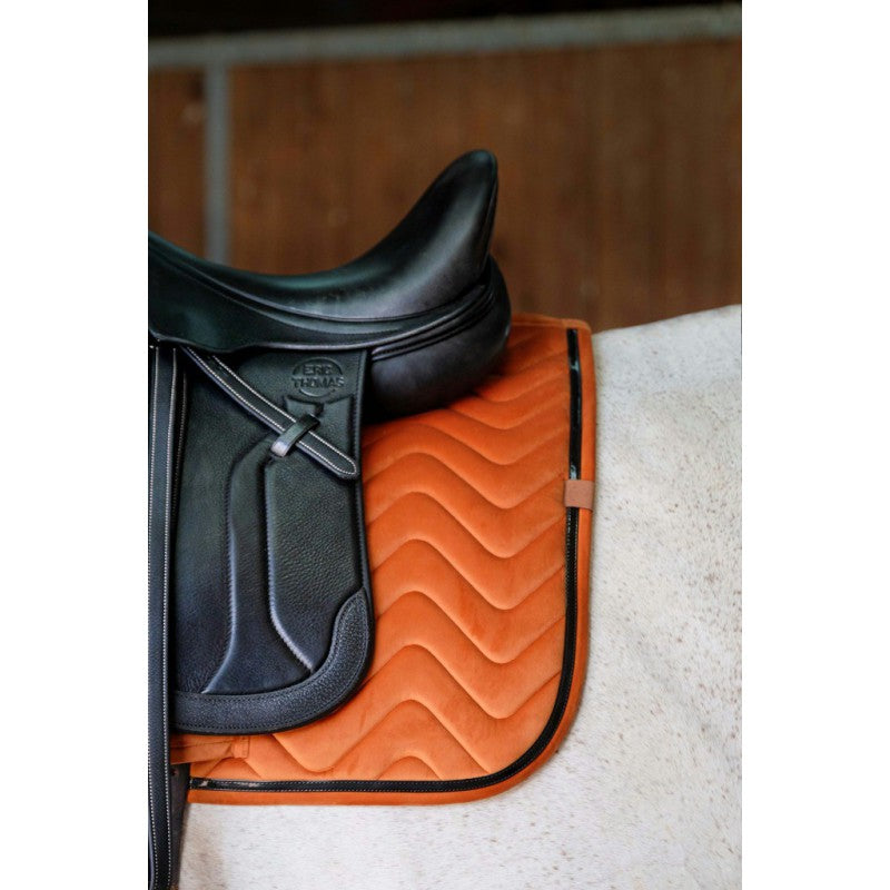 Tapis de selle "GLOSSY" Orange dressage - EQUITHEME