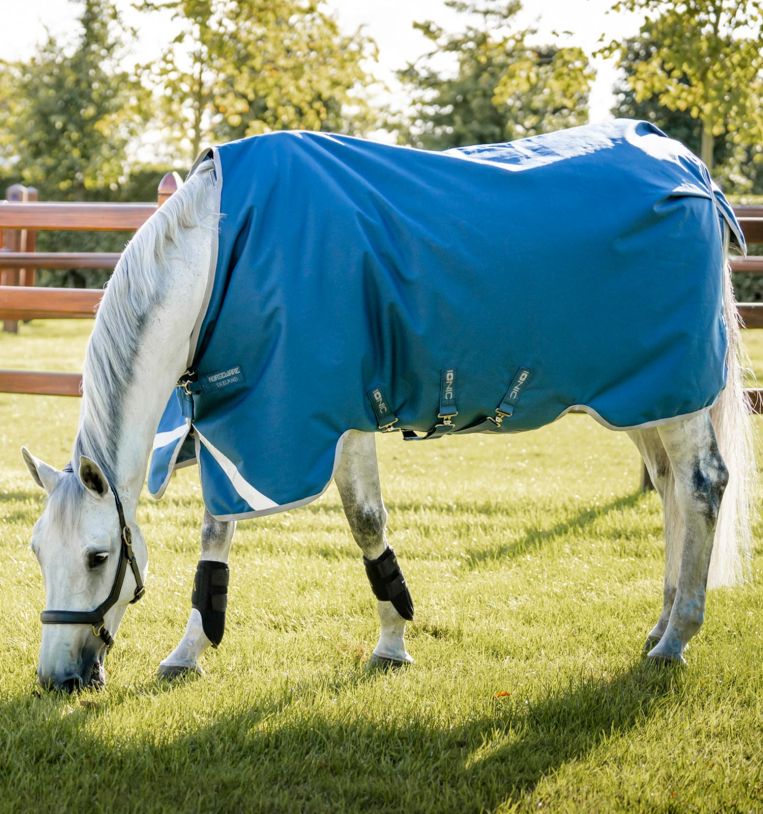 Couverture d'Extérieur Thérapeutique Horseware Ionic (Légère 100g) - HORSEWARE